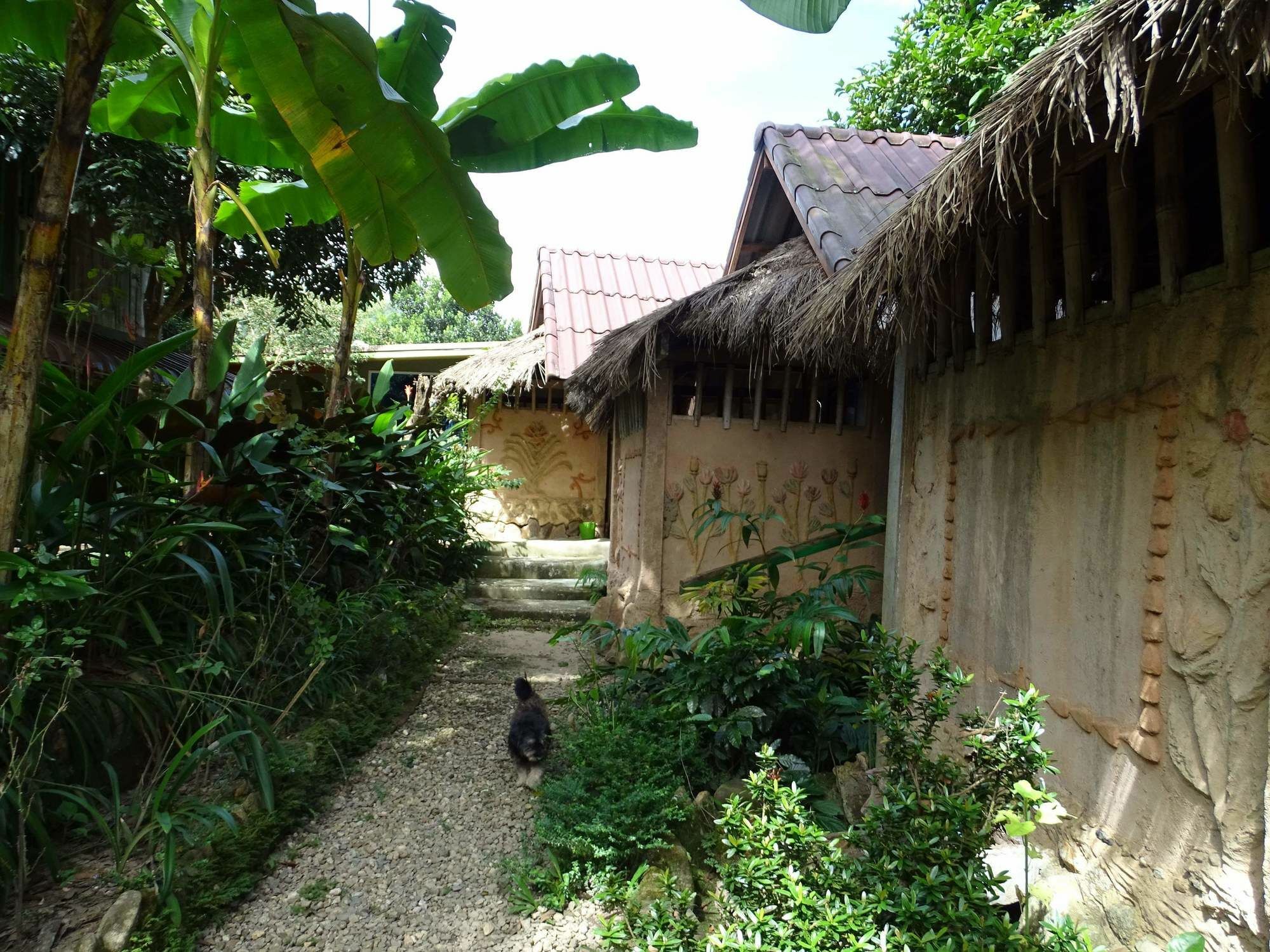 Hill Tribe Art House Apartment Чианг Рай Екстериор снимка