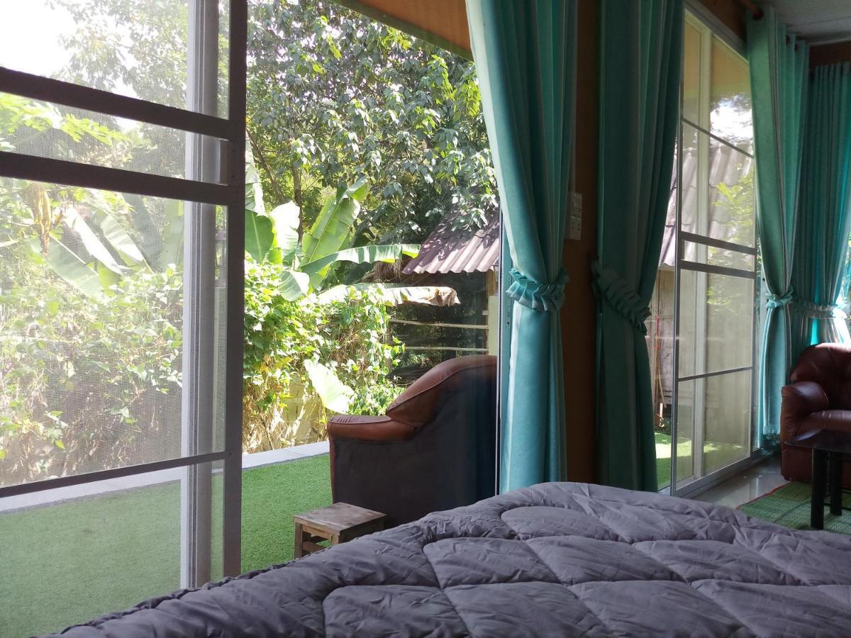 Hill Tribe Art House Apartment Чианг Рай Стая снимка
